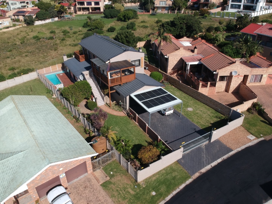 4 Bedroom Property for Sale in Wavecrest Eastern Cape